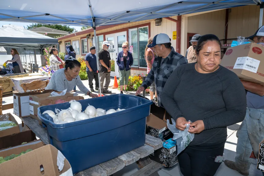 Recipients-at-a-recent-Food-Bank-distribution-photo-credit-Michale-Cinque